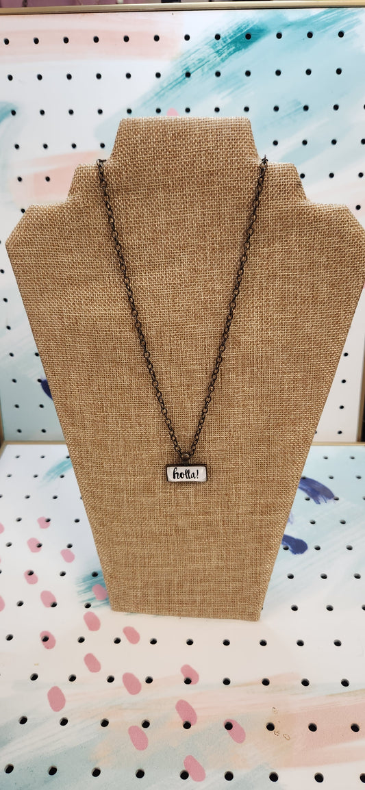Holla Necklace