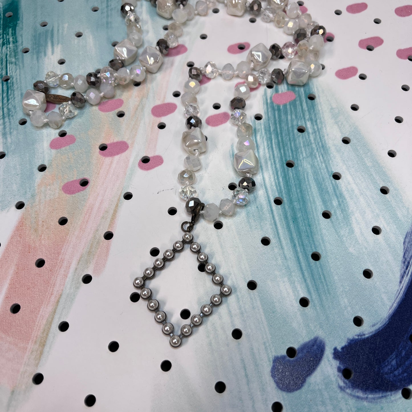 Breezy Necklace